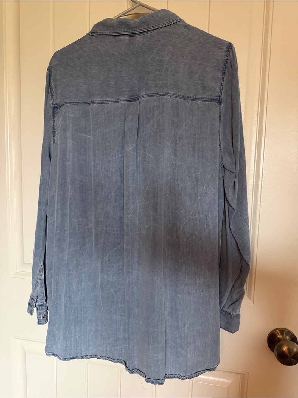 XL Old Navy Jean Colored Long Sleeve Button Down - Picture 5 of 5